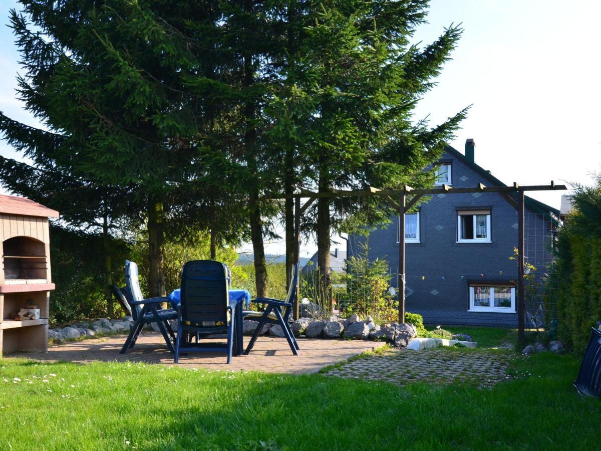 Holiday Home With Garden Neustadt am Rennsteig Room photo